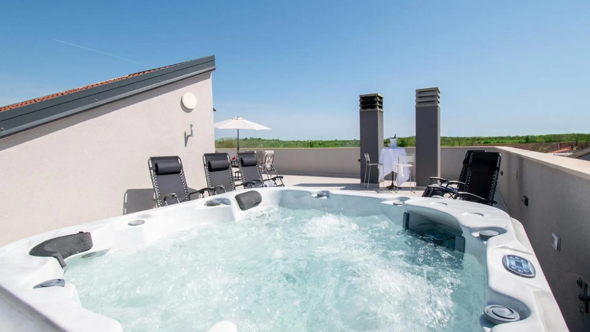 Ferienhaus Ivana Mit Jacuzzi In Pula,Istrien
